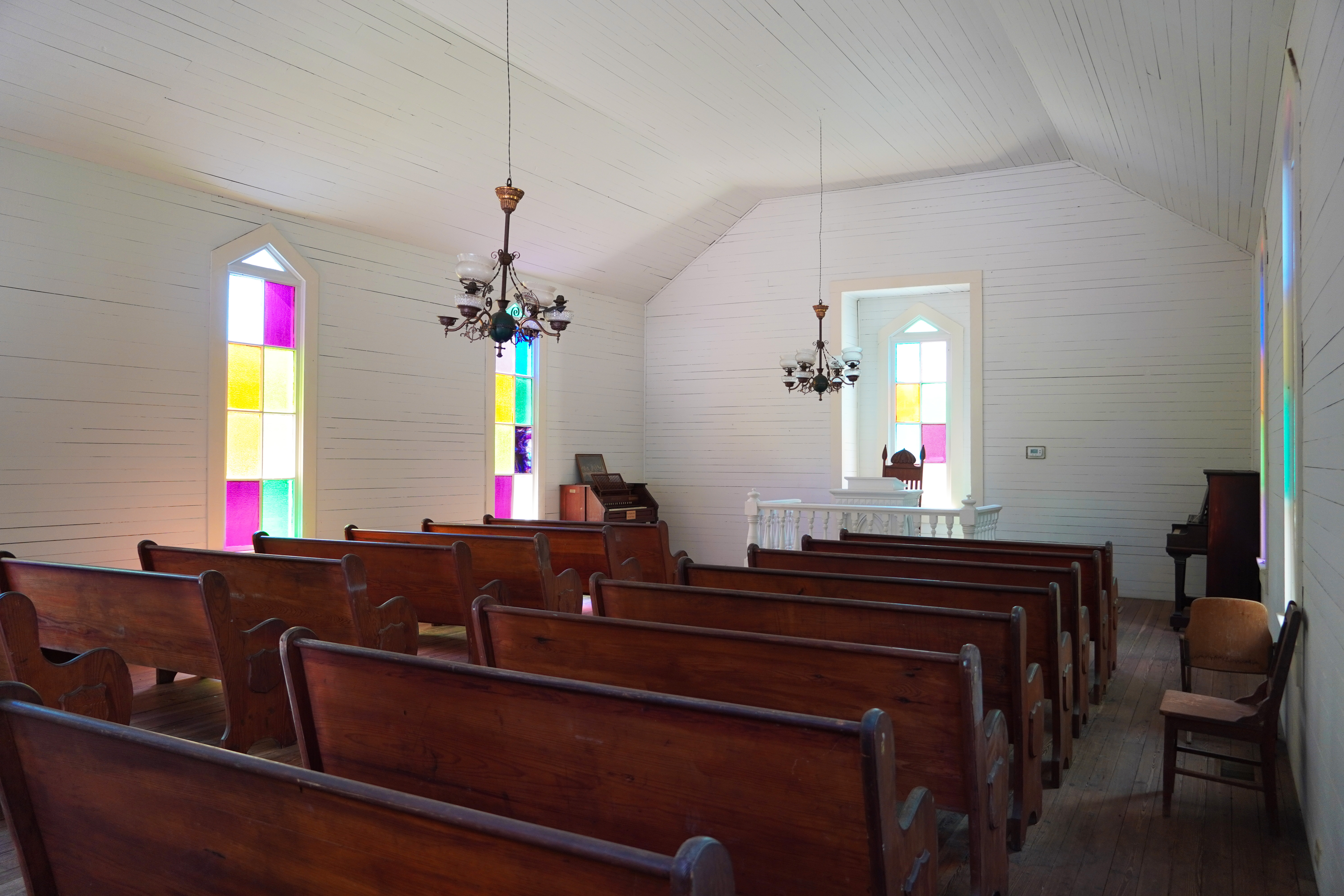 bicentennial church interior pews inside church at bicentennial park